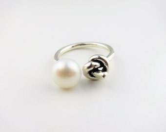 Pearl and Knot Sterling Silver Ring