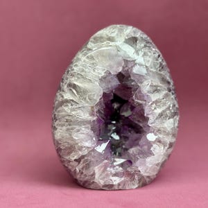 Uruguay Amethyst Crystal Geode: AAA Grade, Cut Base, 3 lb