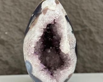 Grote eigrot van Uruguay-amethistkristal: 9-inch gepolijste geode