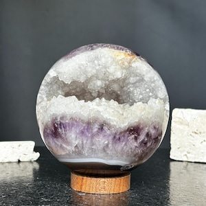 Amethyst-, Quarz- und Achatkristallkugel: 4-Zoll-polierte Edelsteinkugel