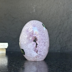 AAA Amethyst Egg Geode: Quarz Kristall Gruppe mit Achat