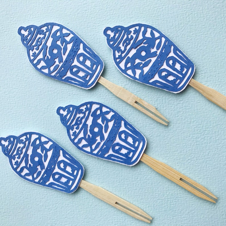 Blue and White Ginger Jar Cupcake Toppers Set of 12 Blue and White Bridal Shower, Baby Shower, Engagement, Chinoiserie Chic Party Bild 3