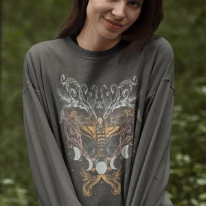 Fairy Grunge Moon Phase Sweatshirt, Indie Fairycore Clothing Aesthetic Sweater