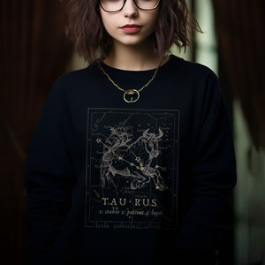 Dark Academia Taurus Zodiac Sweatshirt, Bookish Plus Size Celestial Aesthetic Clothing