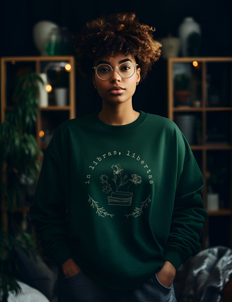 Dark Academia Clothing Bookish Sweatshirt, Indie Plus Size Literature Clothing image 2