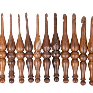 Uncinetti in legno set da 13 - set da 3,5 mm a 16 mm - Uncinetti personalizzati ergonomici torniti a mano naturali - incisi con misure
