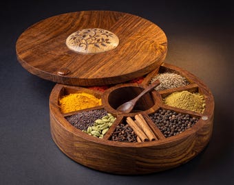 INTAJ Sheesham Holz Floral Gebrannte Küche Dekorative Masala Box/Masala Dani Gewürzbox Set - Perfektes Geschenk für Sie, Mutter, Weihnachten