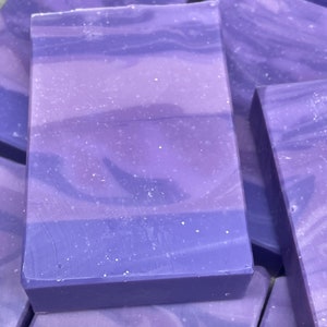 Pow! Pow! Lavender 5.0 oz Bar Soap, Essential oil soap, bubbly soap, creamy soap