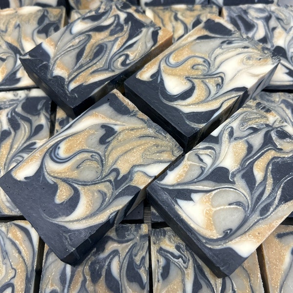 Sulfur Soap, Bentonite Clay, Activated Charcoal, Tea Tree EO and Lemon EO 5.5 oz Bar Soap, leaves your skin clean!