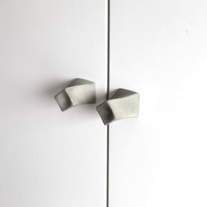 Handles from concrete (set of 2 pcs) | handle | knob | concrete handle | concrete knob | modern handle | furniture handle | set of 2pcs |