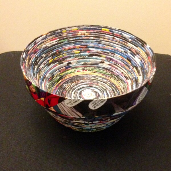 Small DC Trinity Comic Book Bowl, Speaker