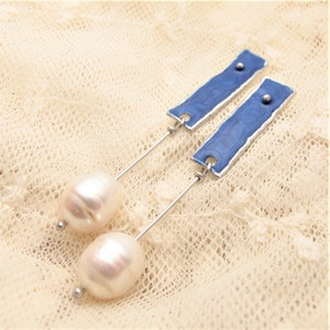 Elegant silver pearl enamel earrings, wedding wedding earrings, long earrings, refined earrings, ceremonial earrings