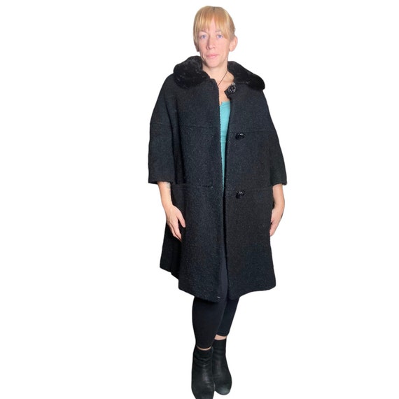 50's Vintage Black Wool Coat with Black Fur Colla… - image 7