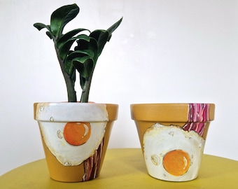 Fun plant pot with drainage hole, Fried egg and bacon planter, Yellow house plant pot ,Sunny side up, Quirky terracotta flower pot