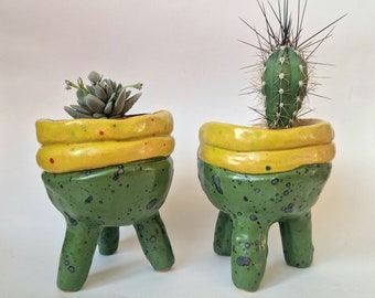 Chunky green ceramic planter on legs, Quirky plant pot, Handmade gift for a plant lover, Unusual clay flower pot, Unique ceramics