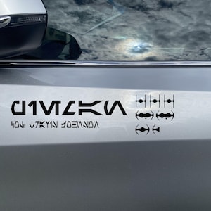 Gepersonaliseerde Star Wars Aurebesh roepnaam/naamsticker/sticker met maximaal 10 vinkjes - Kill Counters, zowel Rebel- als Empire-schepen zijn beschikbaar