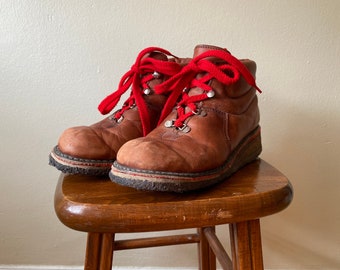 women's hiking boots with red laces