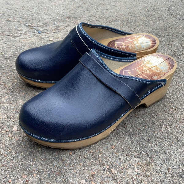 Vintage 70s Original Holland Wooden Clogs Navy Blue Size 7.5 8 Hippie Boho 1970s