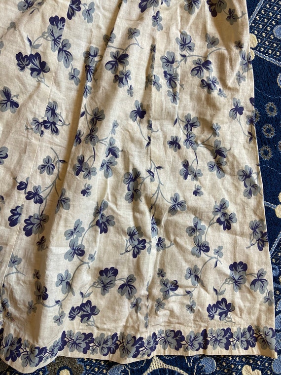 Vintage 40s Floral Feedsack House Dress Blue Whit… - image 6