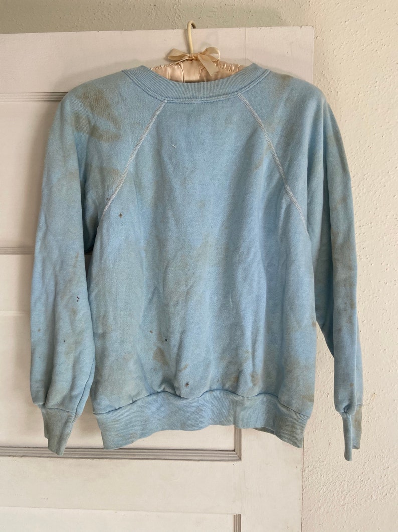 sweat-shirt bleu oeuf robins vintage des années 60 taché tel quel image 6
