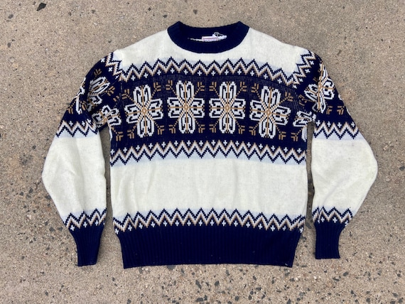 Vintage 70s acrylic snowflake design pullover swe… - image 1