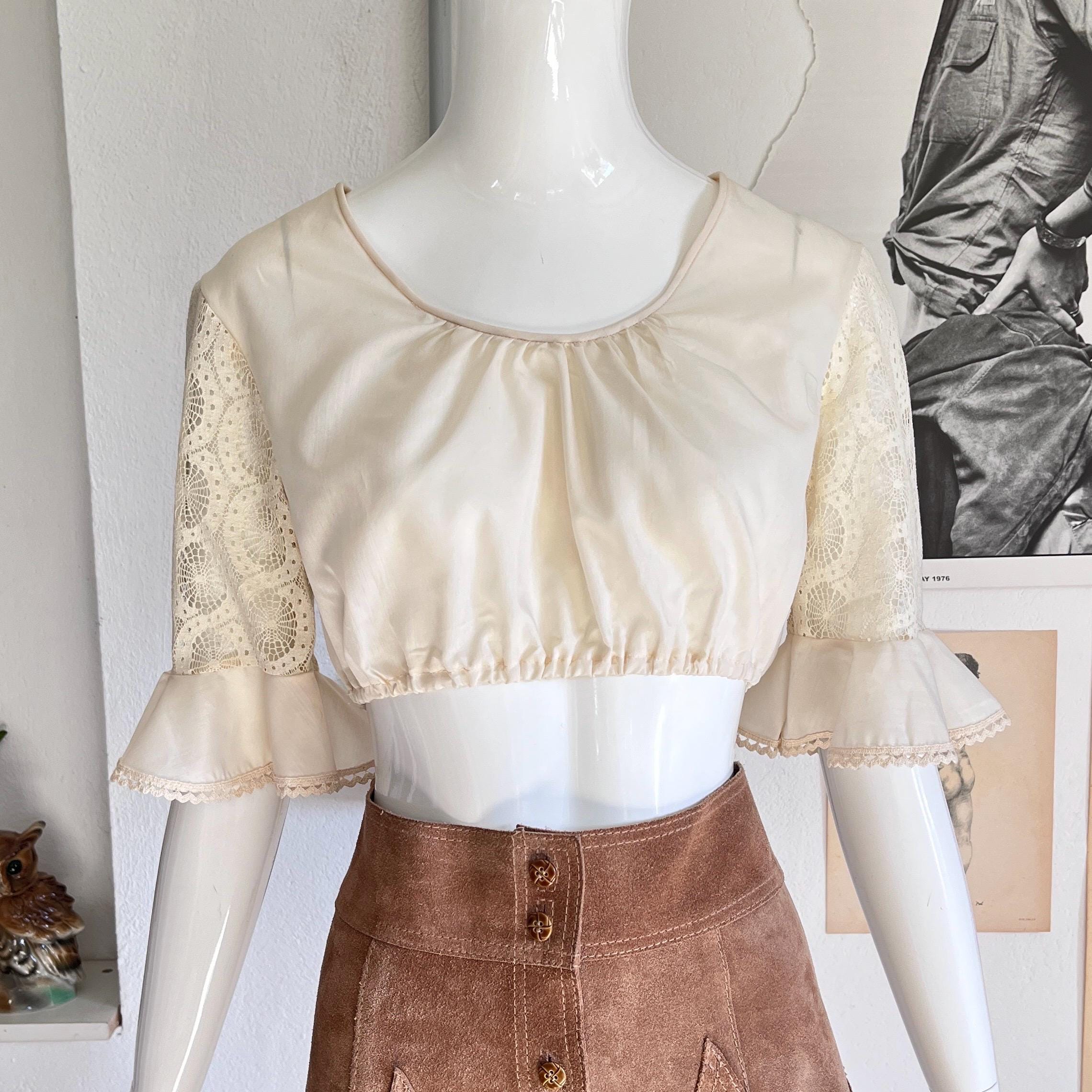 Vintage blouse short beige / Boho traditional blouse / 70s top embroidery pattern / bell sleeves / Bohrmann / cropped