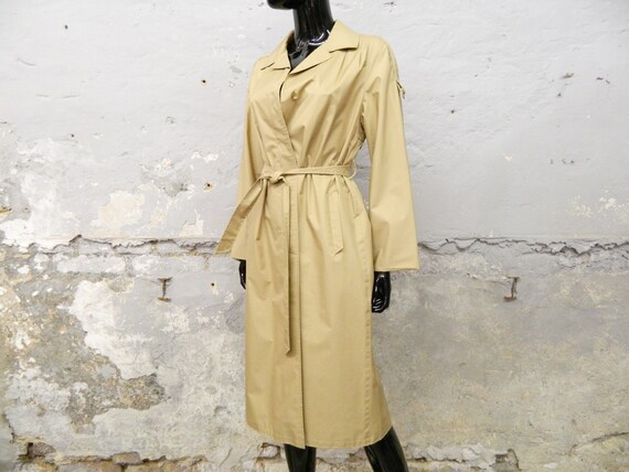 70s trench coat / vintage coat / raincoat / trench