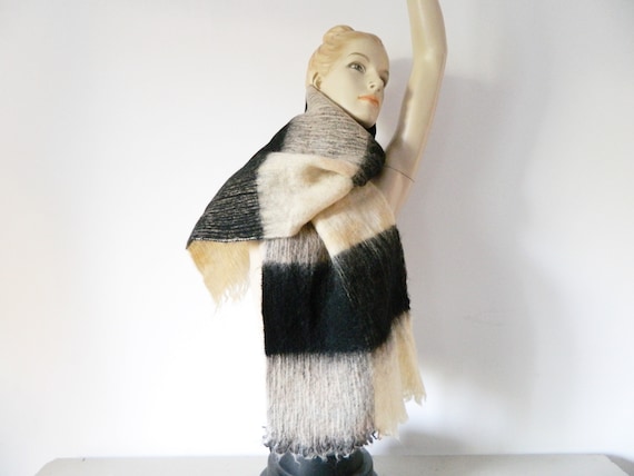 Scarf with beanie / vintage set beanie scarf / 70s