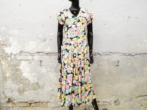 Millefleurs dress / 80s dress / vintage dress flow