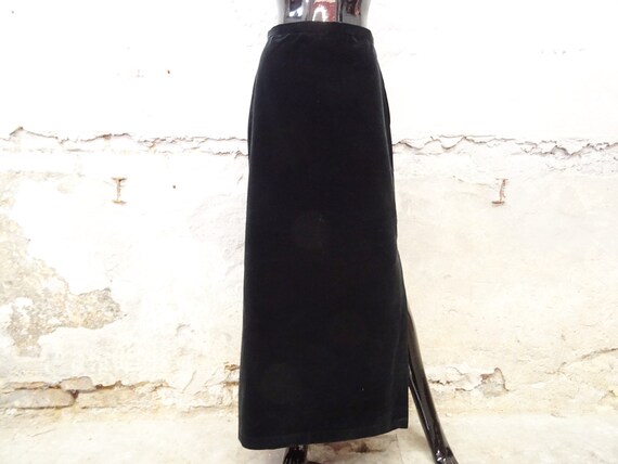 1970s skirt black long / velvet skirt / vintage ma