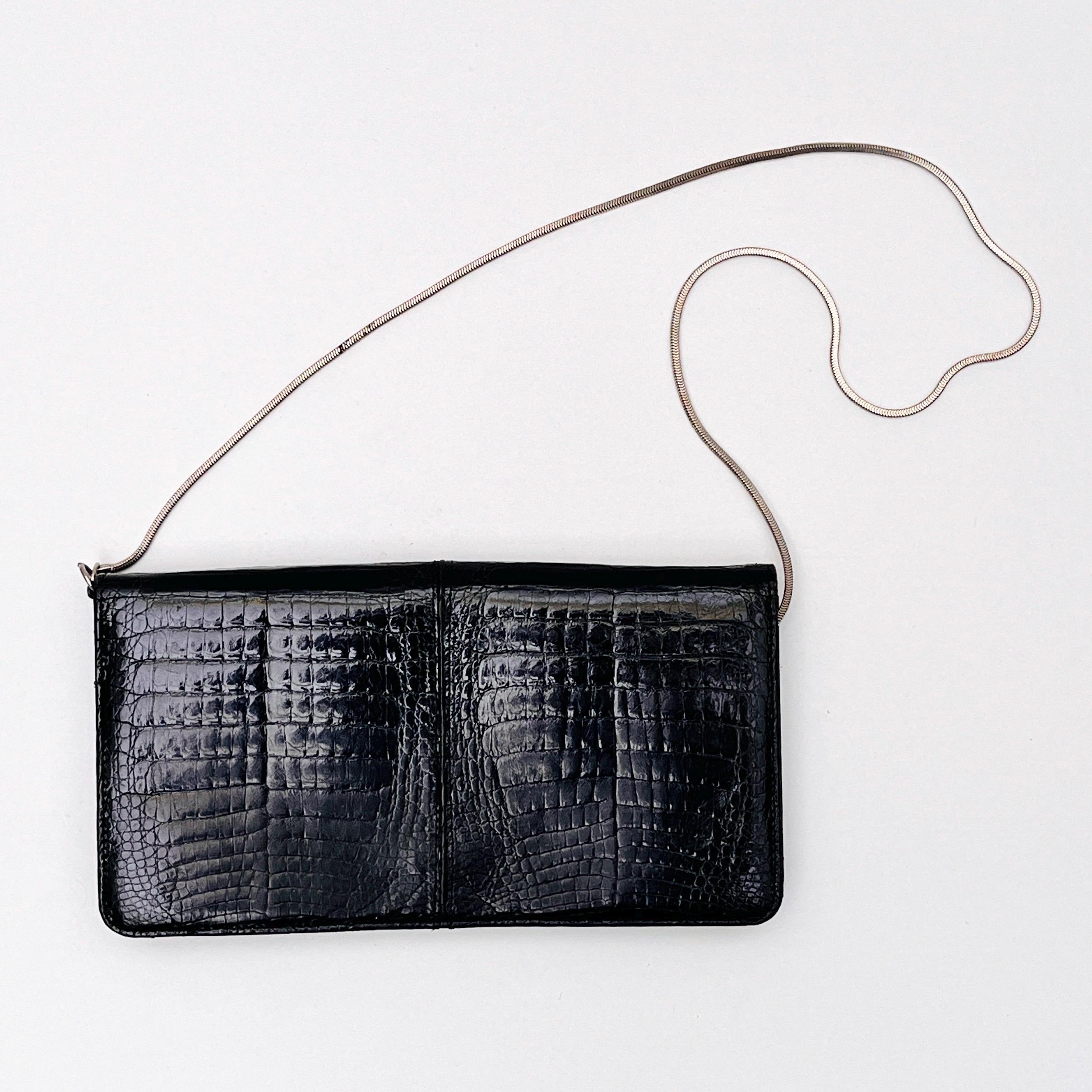 Black leather bag with shoulder chain 1970s / evening bag leather / shoulder bag / vintage clutch embossed leather / chain strap