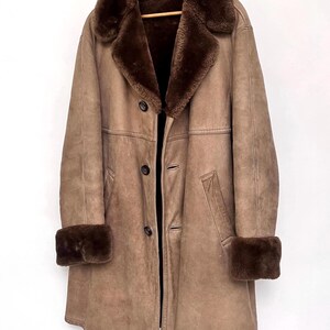 Cappotto in pelle marrone anni '70, cappotto in pelle scamosciata da uomo con pelliccia, cappotto in pelliccia marrone chiaro, cappotto invernale vintage, L, XL immagine 4