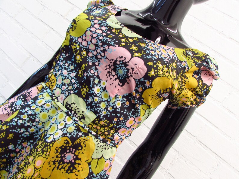 1970s dress xs vintage dress summer dress ruffles colorful floral dress mini dress