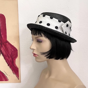 Vintage hat black and white dots net / 1960s ladies hat / raffia hat