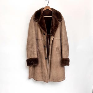 Cappotto in pelle marrone anni '70, cappotto in pelle scamosciata da uomo con pelliccia, cappotto in pelliccia marrone chiaro, cappotto invernale vintage, L, XL immagine 6