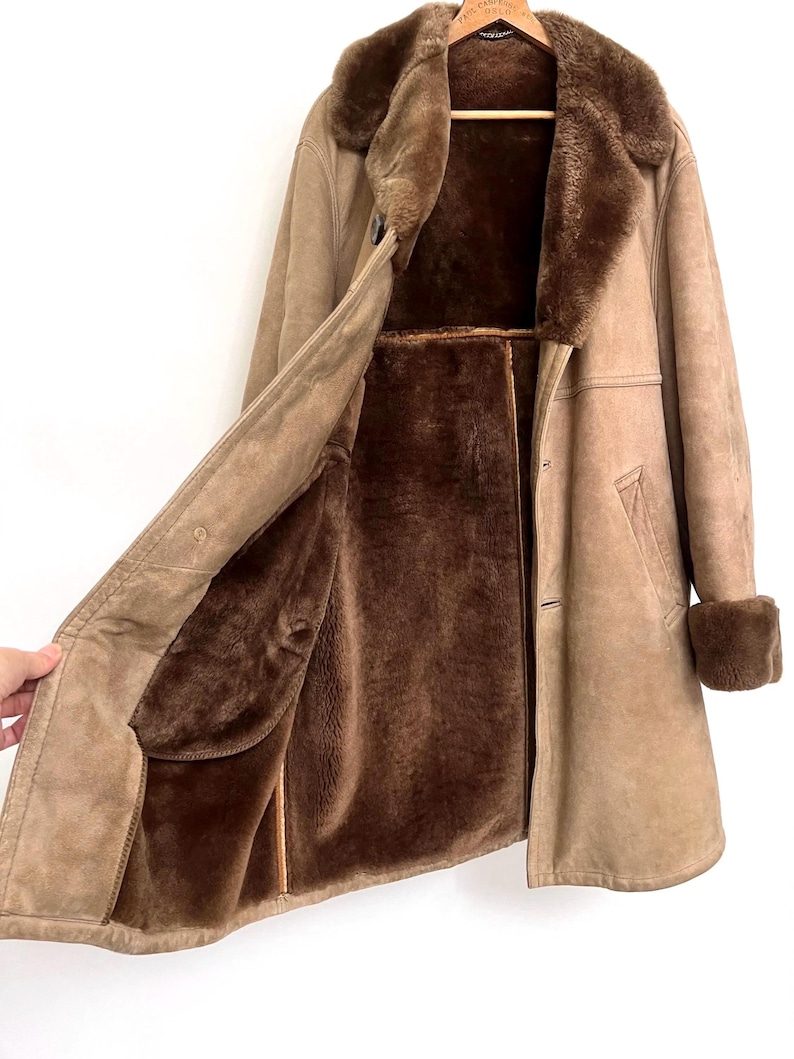 Cappotto in pelle marrone anni '70, cappotto in pelle scamosciata da uomo con pelliccia, cappotto in pelliccia marrone chiaro, cappotto invernale vintage, L, XL immagine 2