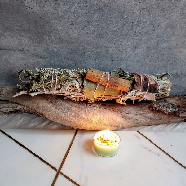 Sacred Woods Abundance Smoke Wand/Prosperity + Luck/Woods, Herbs + Spices/Sage, Bay Leaf, Yerba Santa, Cinnamon, Wormwood, Birch