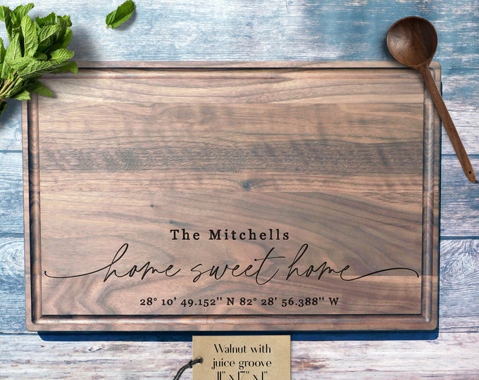 Live Edge Cutting Board with Handle  Words with Boards - Words with Boards,  LLC