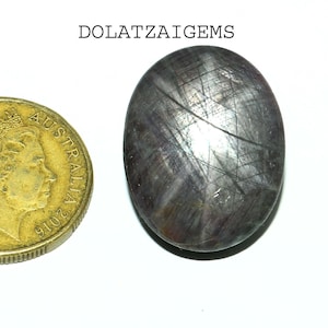 Topkwaliteit, sterrobijn cabochon, mooie kleur met zeldzame ster, hanger met steen, ovale sterrobijn edelsteen, losse sterrobijn, 27 x 21 x 11 mm, 81,2 kt