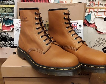 Dr Martens Vintage 90 s 1460z Size UK12 Black Greasy 8 Hole Made in England Mens Ankle Boots Etsy