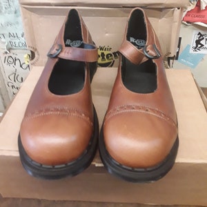Dr Martens Vintage 90&#39;s, Mary Janes, Brown platform Made in England, Various Sizes