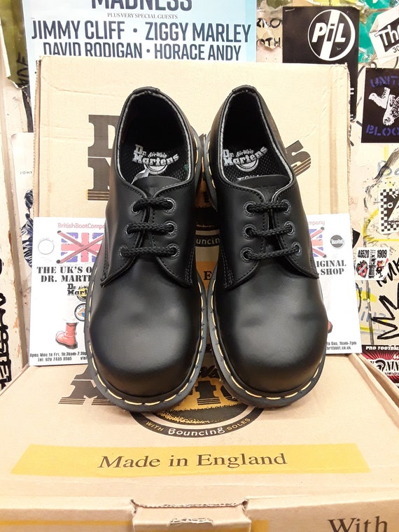 Dr Martens 2225 Black Waxy 3 Hole Steel Size 6 | Etsy Denmark