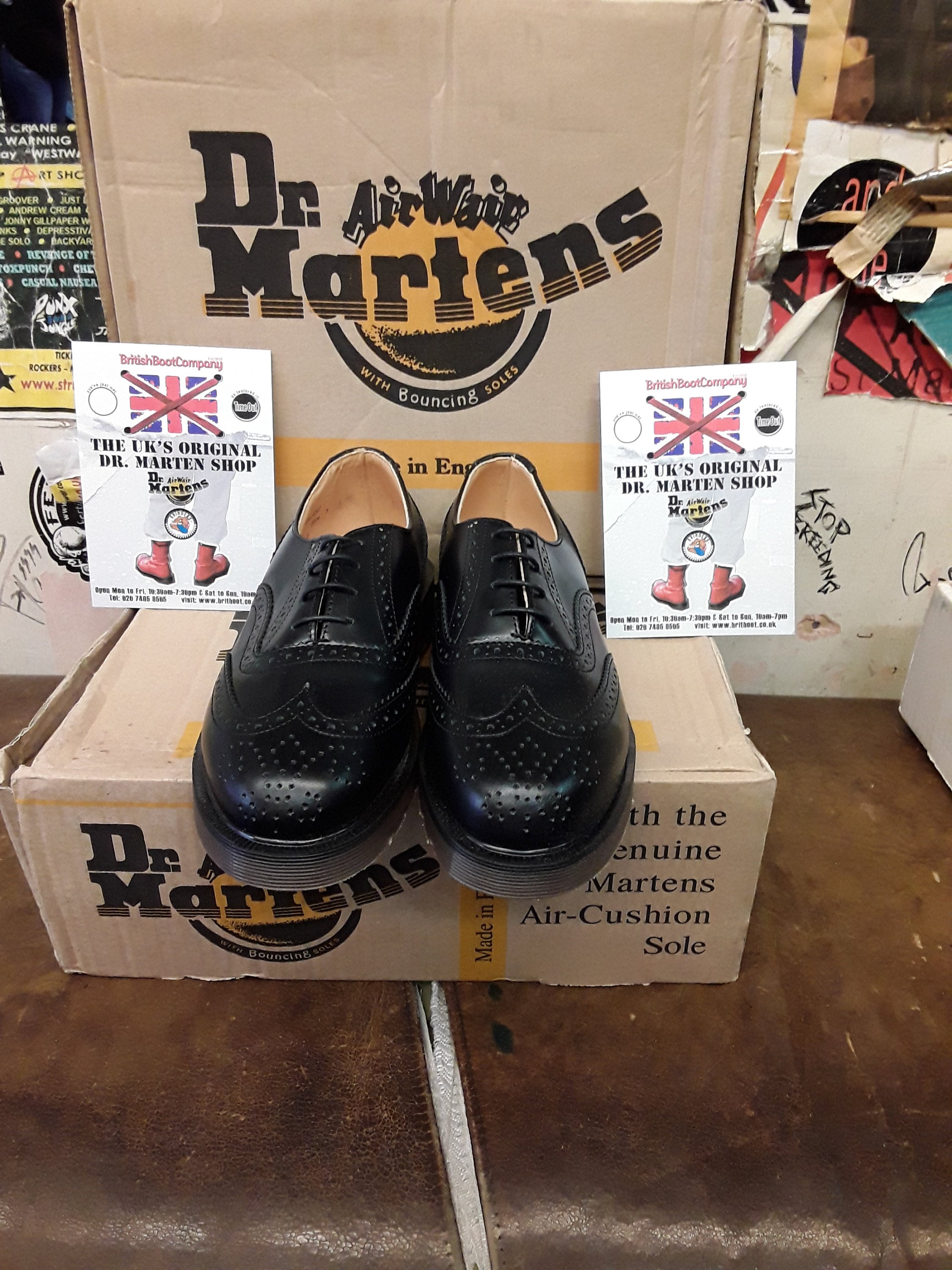 chaos Bedienen Redelijk Dr Martens 2035 Made in England Black Brogues Various Sizes - Etsy