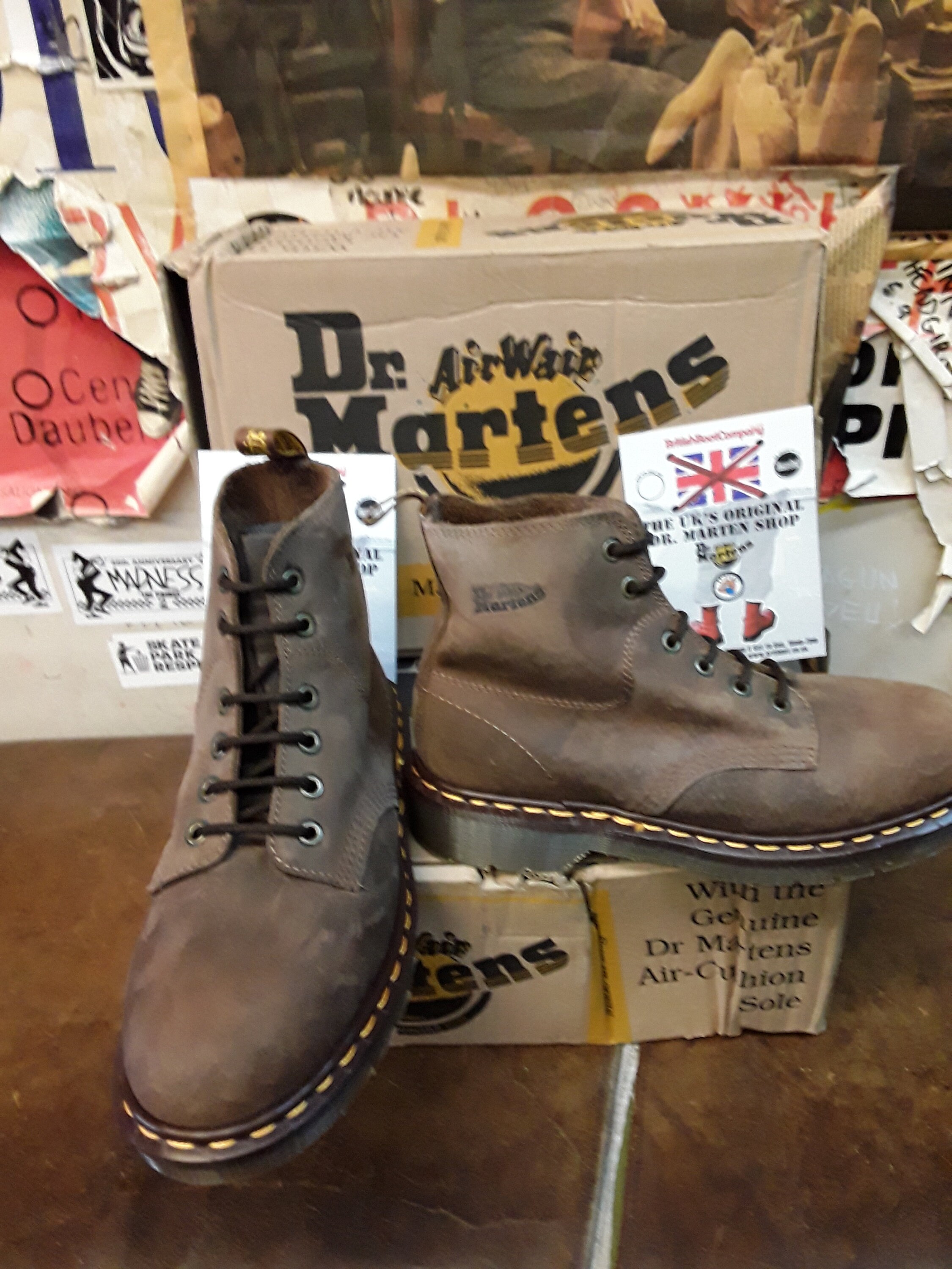 Dr martens 1460 dusky olive 2025