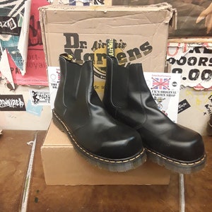 Dr Martens 2228z Made in England  Black Steel Chelsea Boot Size 11