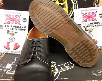 Dr Martens, Made in England, 3514 BLACK Plain Shoe, Size 5 Dr Martens, Made in England, 3514 BLACK Plain Shoe, Size 5
