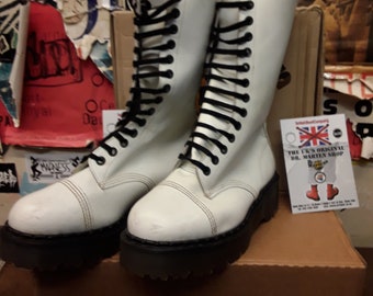 Dr Martens 9623 Made in England 14 Hole Size 10