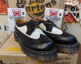 Dr Martens 3989black and White Brogue Platform Made in Dr Martens 3989black and White Brogue Platform Made in