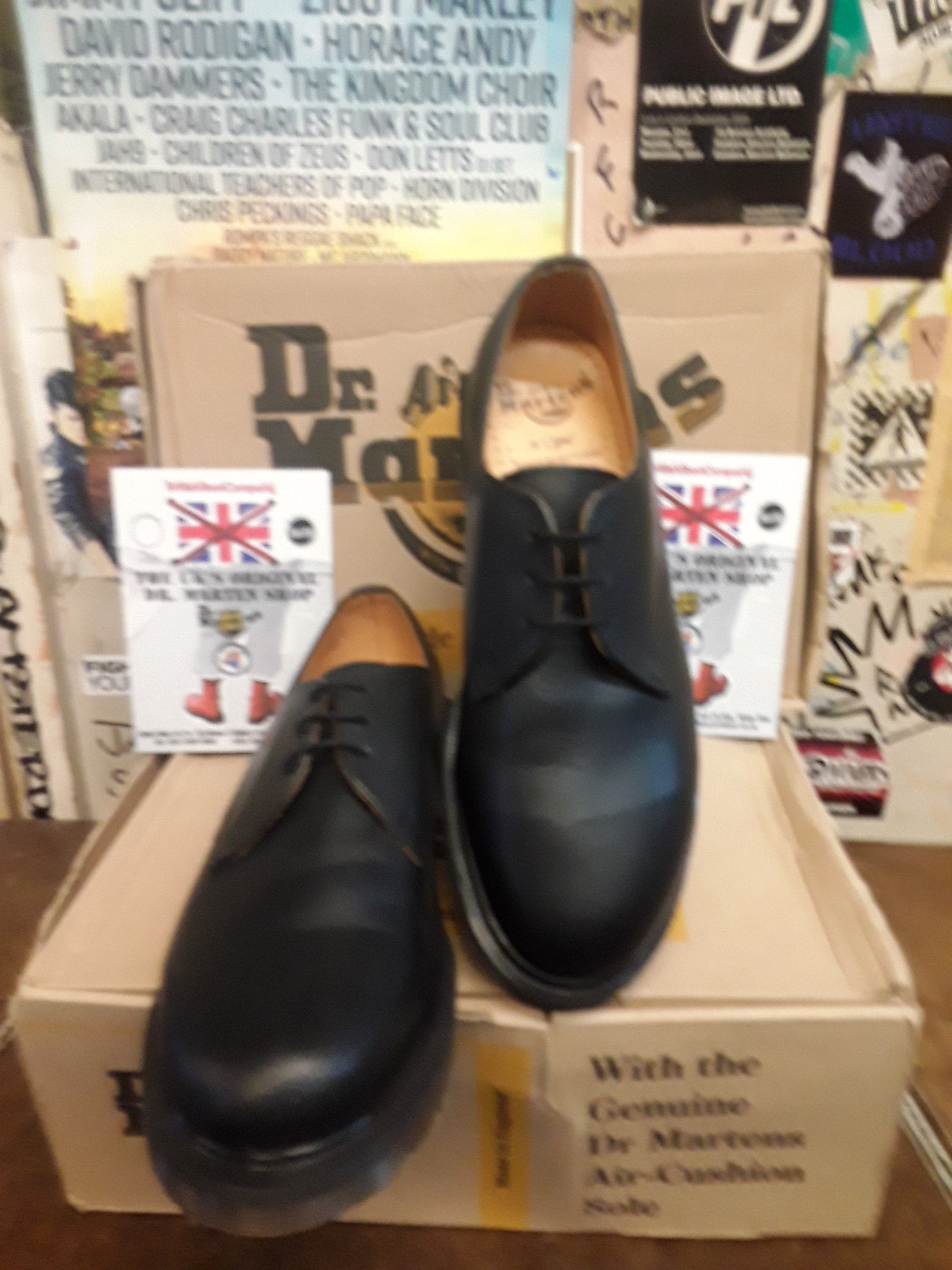Dr martens 1461 pw black clearance greasy