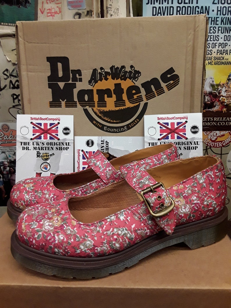 Dr Martens Mary Janes, Floraler Stoff, Limitierte Auflage, Verschiedene Größen Bild 1